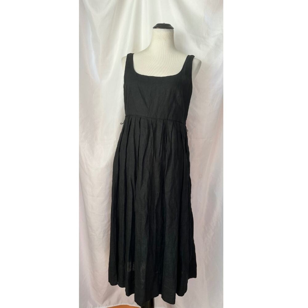 BANANA REPUBLIC black pleated scoop neck maxi dress
